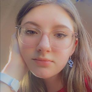 Meet your Posher, Heidi